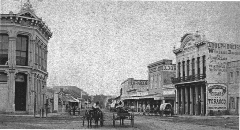 Alamo Plaza