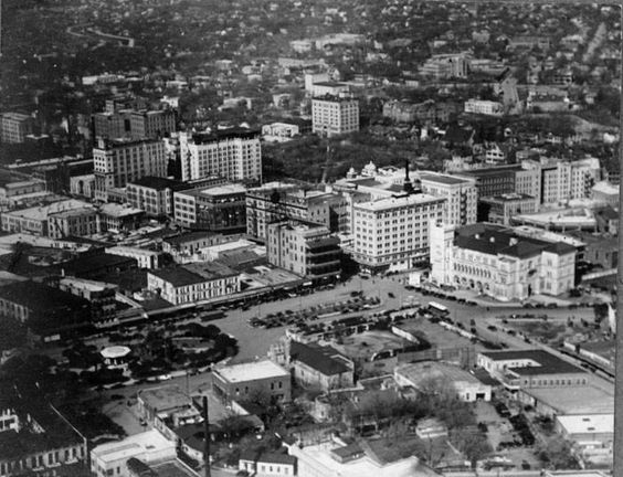 AlamoPlazaPre1921Post1917